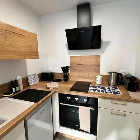 Jolie Dependance A 15 Minutes Du Circuit * Saint-Biez-en-Belin