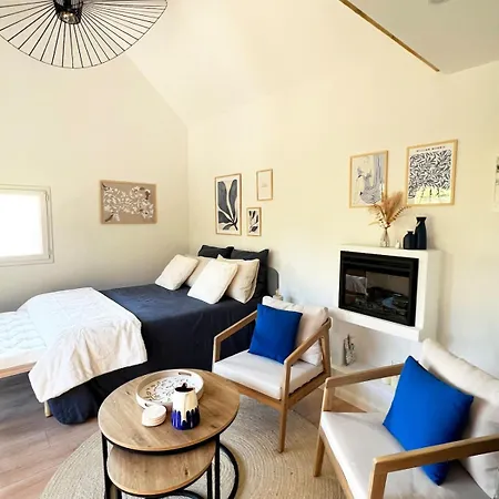 Semesterbostad Jolie Dependance A 15 Minutes Du Circuit