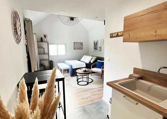 Holiday home Jolie Dependance A 15 Minutes Du Circuit