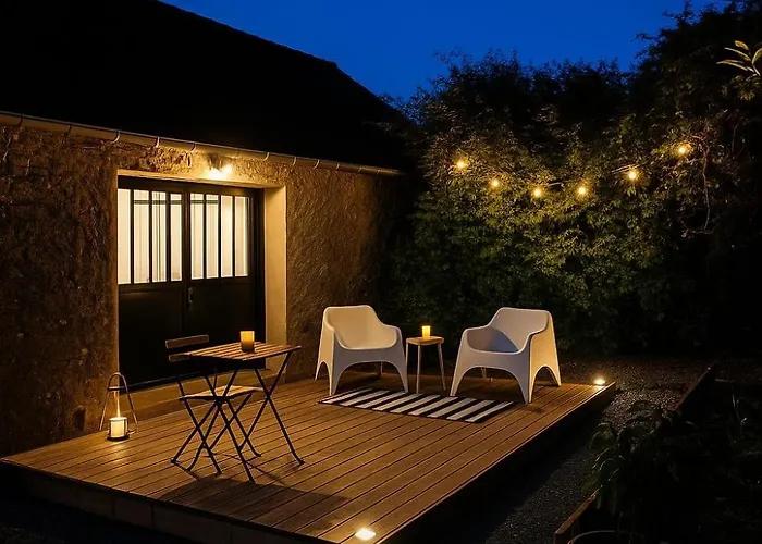 Holiday home Jolie Dependance A 15 Minutes Du Circuit Saint-Biez-en-Belin