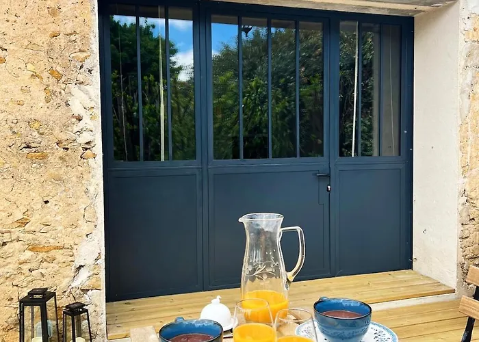 Jolie Dependance A 15 Minutes Du Circuit * Saint-Biez-en-Belin